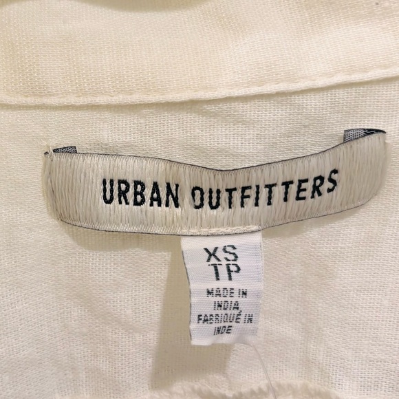 Sold Out and NWT Urban Outfitters Floral Embroidered Top. XS - Picture 4 of 8